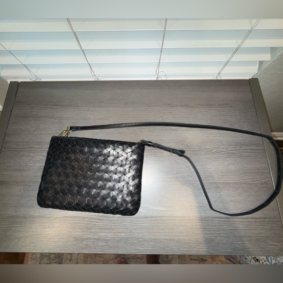 Madewell Handbags - Madewell Black the Puff Woven Crossbody Bag NWOT